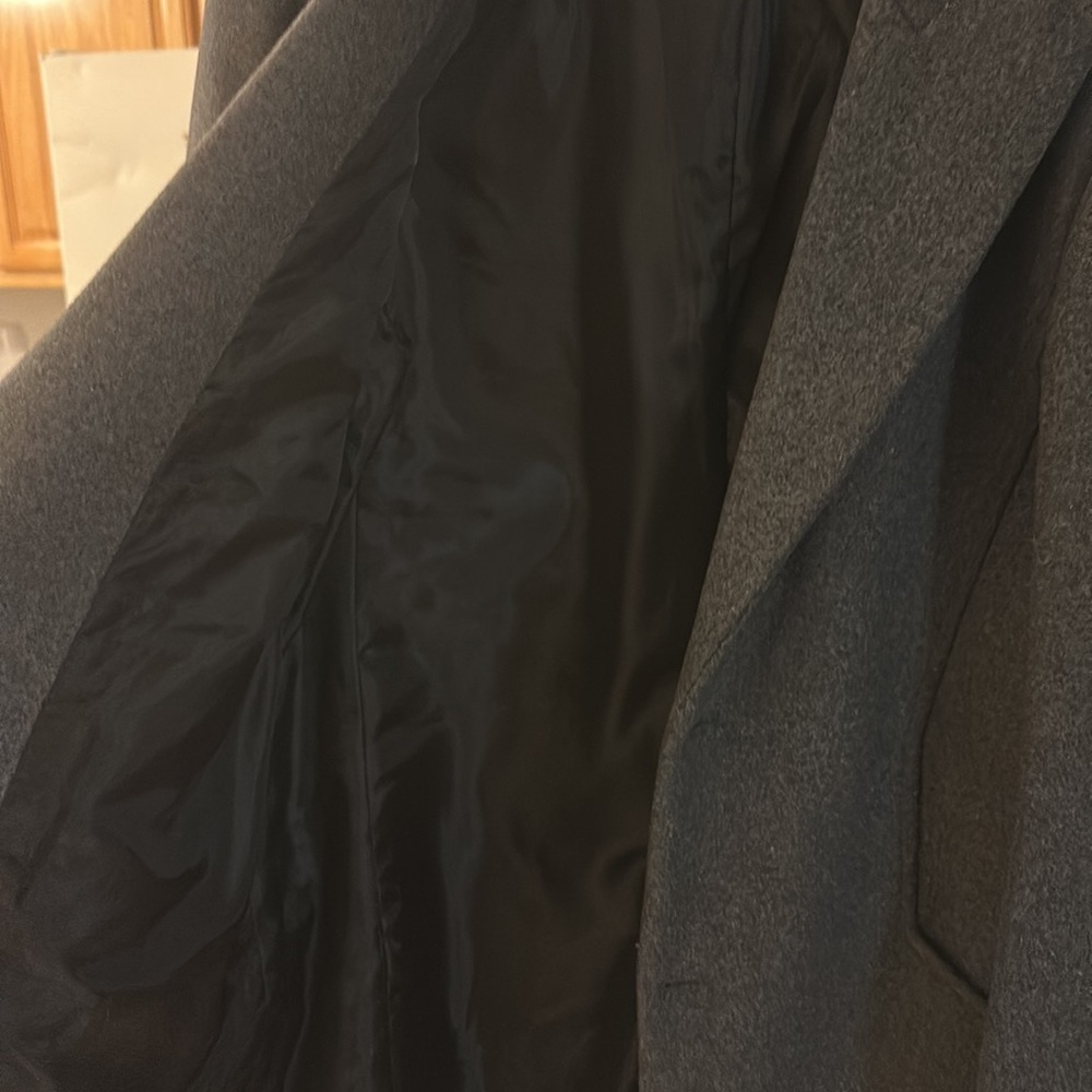 Mens VIP Wool Style Long Coat Size Medium - Picture 2 of 5